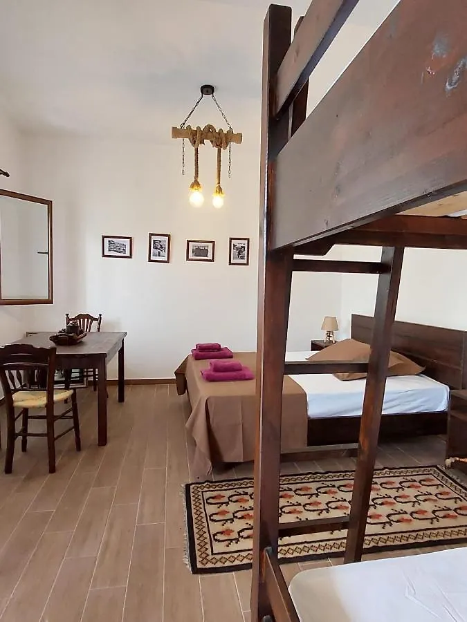 Guest House Gorani Berat 0*,  Albania